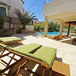 Apartment New- With Sauna&jacuzzi 720