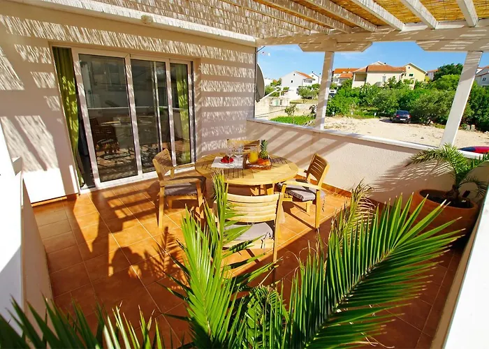 Apartamento New- With Sauna&jacuzzi 720 Murter